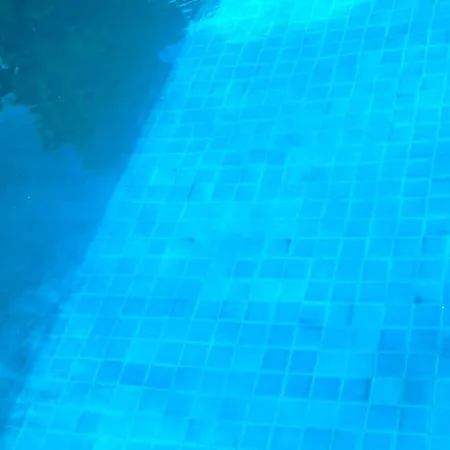 Rosa Con Piscina E Giardino Uso Esclusivo *