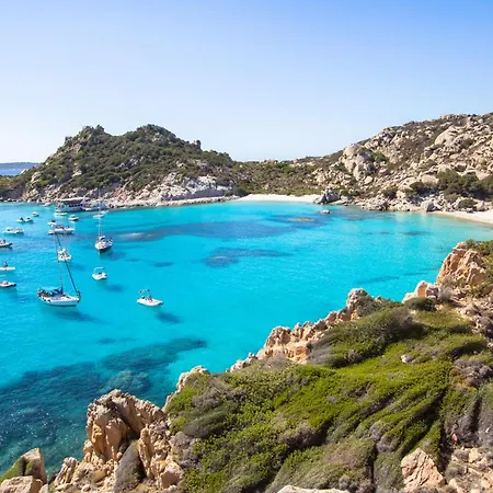 Rosa Con Piscina E Giardino Uso Esclusivo * Porto Rotondo