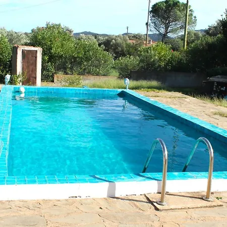 Rosa Con Piscina E Giardino Uso Esclusivo Villa