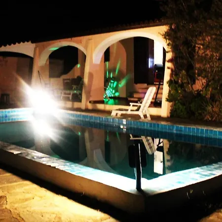 Rosa Con Piscina E Giardino Uso Esclusivo Villa *
