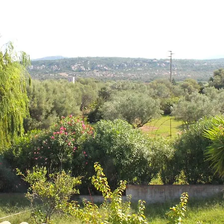 Rosa Con Piscina E Giardino Uso Esclusivo Villa *