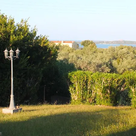 Rosa Con Piscina E Giardino Uso Esclusivo Villa Porto Rotondo