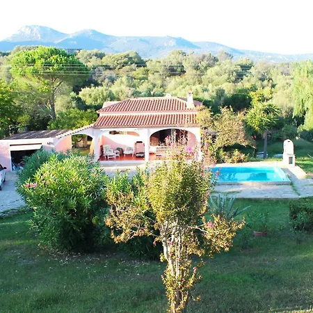 Rosa Con Piscina E Giardino Uso Esclusivo Villa *