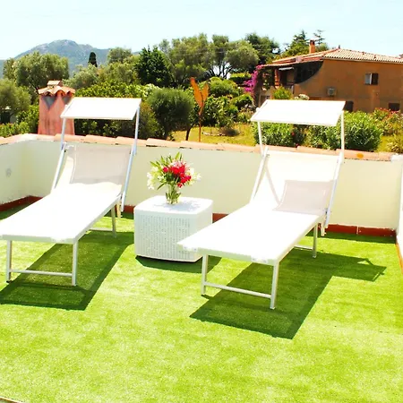 Rosa Con Piscina E Giardino Uso Esclusivo Villa *